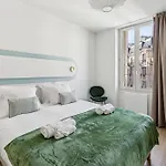 Lavie Maison Luminous Near Montmartre * Paryż